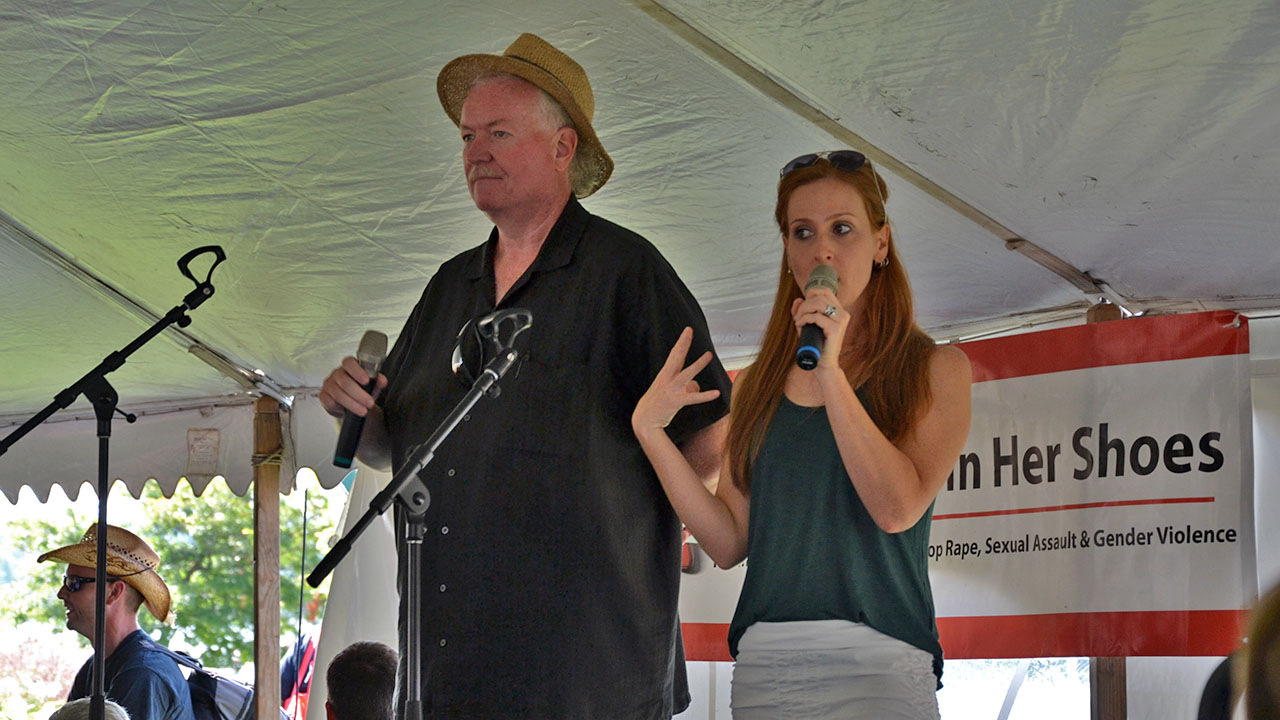 Dale and Charlie from KoolFM kept the crowd entertained.